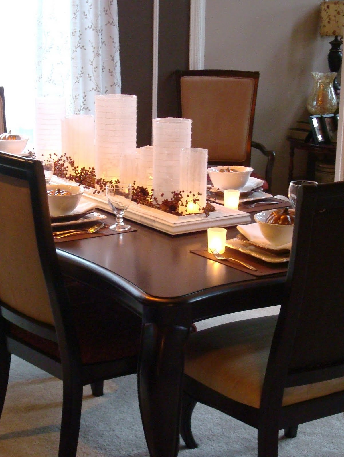 Decorating Your Dining Table Cozyhouze Com