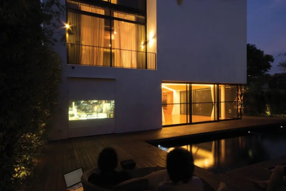 Inside Residence Baan Moom to Brighten Home Swimming Pool Area