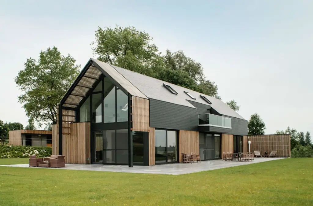 Modern Contemporary Pole Barn House Design [pinterest]