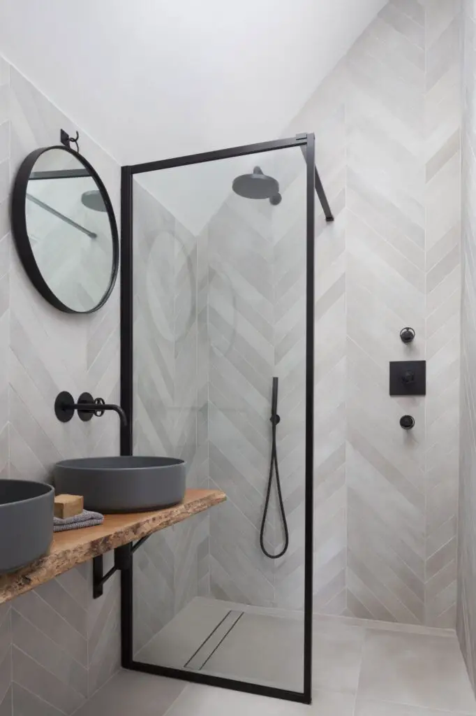 Cevron Stripe Bathroom Tile [Source: https://pin.it:MUBh9QJ]