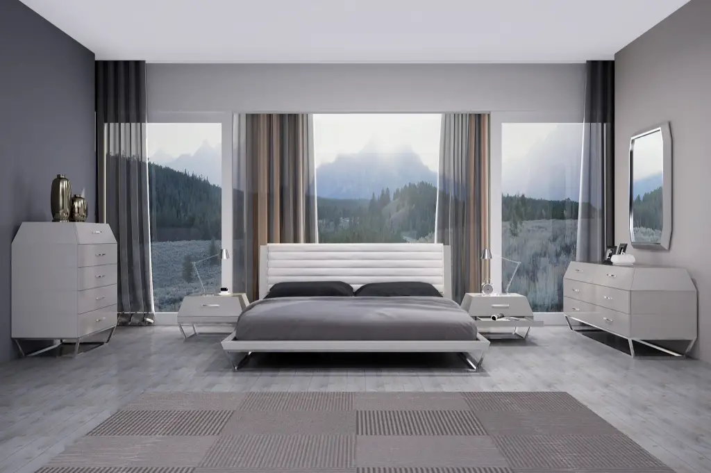 Grey and White Bedroom Design [flickr]