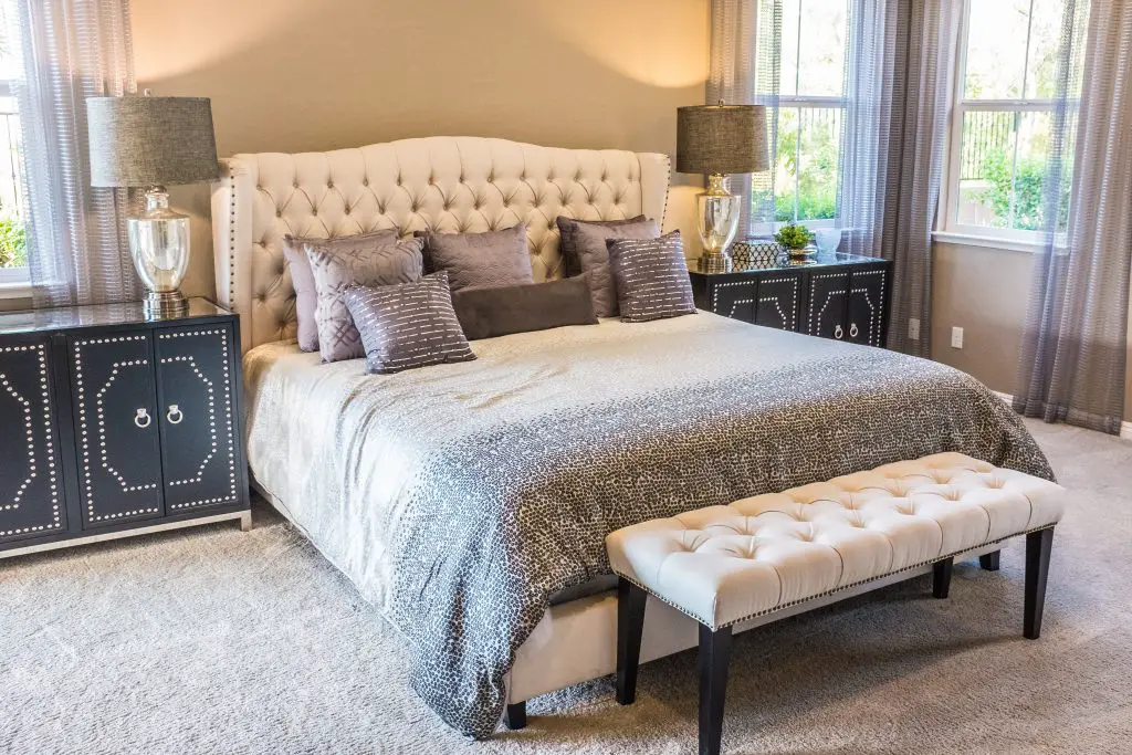 Luxurious Modern Bedroom By Neonbrand - unsplash