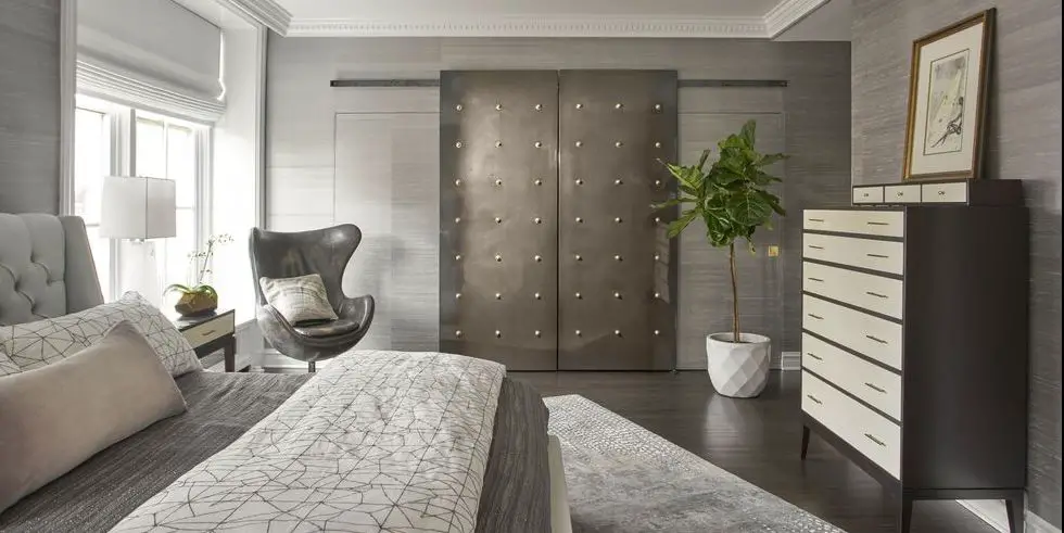 Classy Grey Bedroom By Mike Schwartz - Elledecor.com